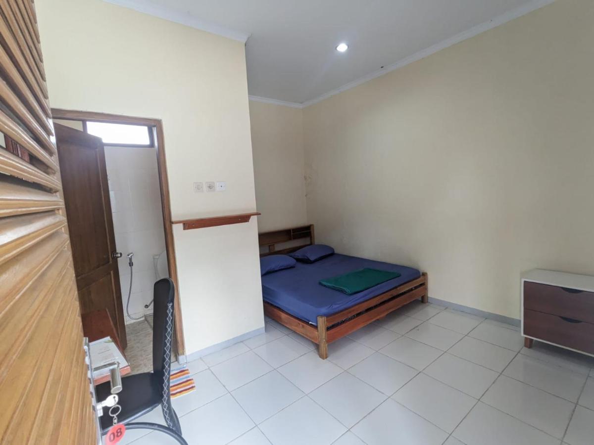 Rumah Pagar Merah Homestay Yogyakarta Dış mekan fotoğraf